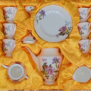 Bone China Tea Set 21 Pieces